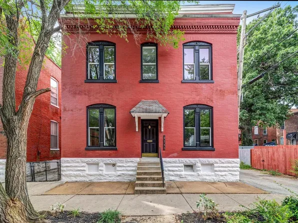 2715 Salena St, Saint Louis, MO 63118