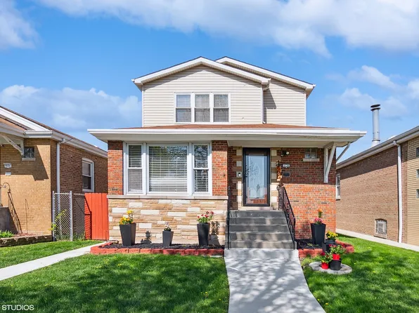 8134 S Albany Ave, Chicago, IL 60652