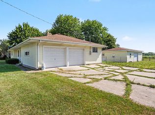 802 N Southeast Boutell Rd, Essexville, MI 48732
