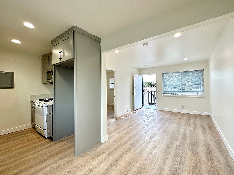 1st image of 8620 Lampson Ave #5