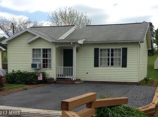 501 Jasmine Ln, Martinsburg, WV 25401