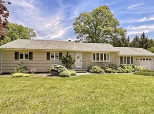 226 Emily Dr, Park Ridge, NJ 07656
