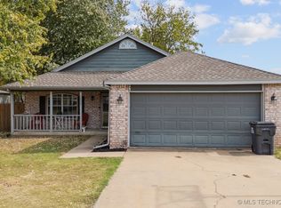 1235 S 221st Ave W, Sand Springs, OK 74063