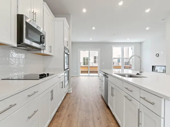 1204 Granholm Rd, Cary, NC 27519