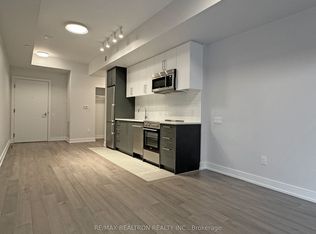 2525 Bathurst St #202, Toronto, ON M6B 2Y9