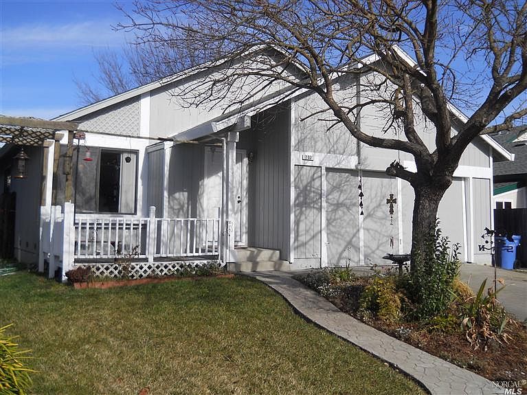 1st image of 103 Crickett Ct