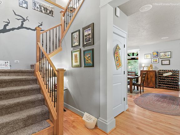 3rd image of 24415 E Evergreen Park St
