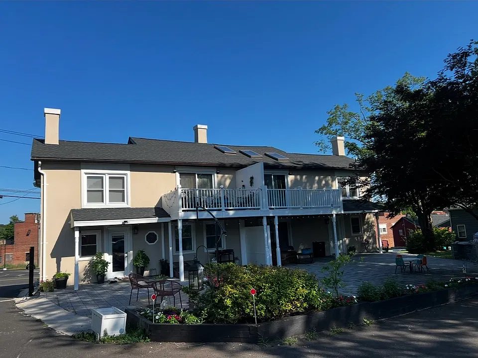 26 Willow St #28