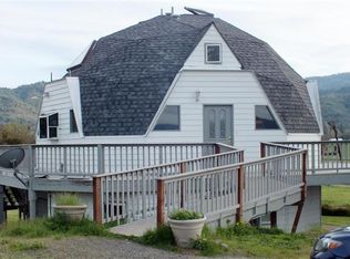 4214 Willow Springs Rd, Central Pt, OR 97502