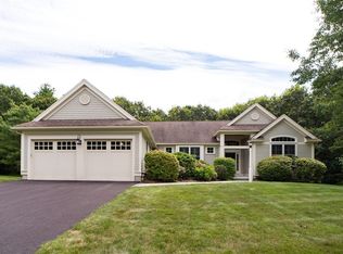 17 Bridlefield Ln, Medfield, MA 02052