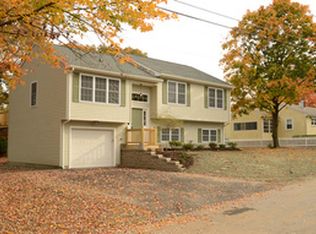 2 Sycamore Dr, Coventry, RI 02816
