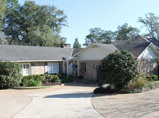 13 Wimbledon Dr E, Mobile, AL 36608