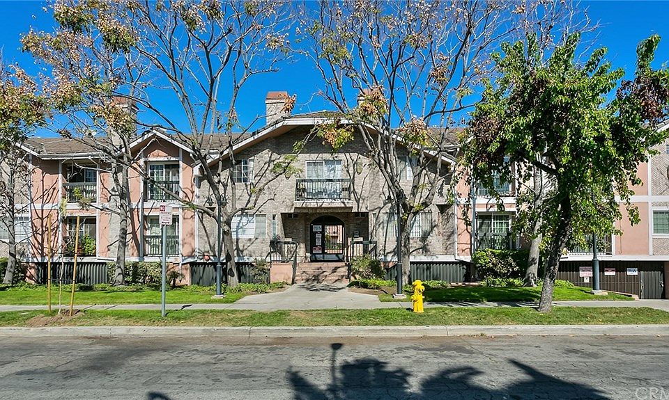 2nd image of 147 W Acacia Ave APT 160