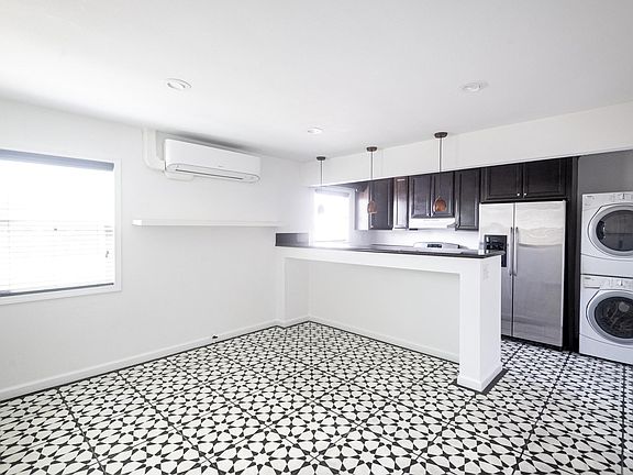 Livingroom fro Entranceway