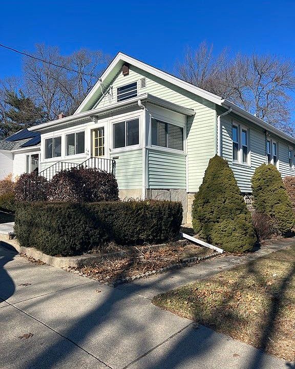 44 Gould St, West Roxbury, MA 02132 Zillow