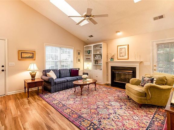 3rd image of 1 Montford Ct