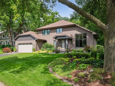 9843 Woodridge Dr, Eden Prairie, MN, 55347