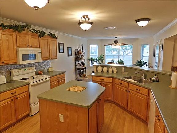 3rd image of 842 S Sherry Ln #S