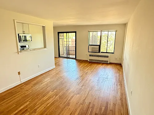 1587 N Colonial Ter Photo 1