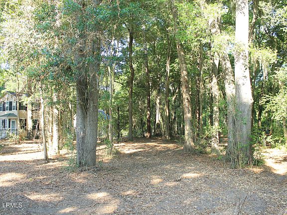 2nd image of 25 Meridian Rd