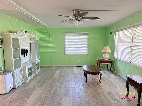 5th image of 926 N Colonial Cir