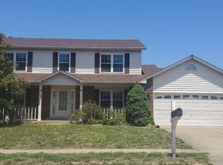 4016 Cambridge Crossing Dr, Saint Charles, MO