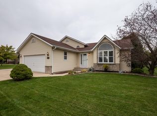 2616 Catherine Dr, Racine, WI 53402