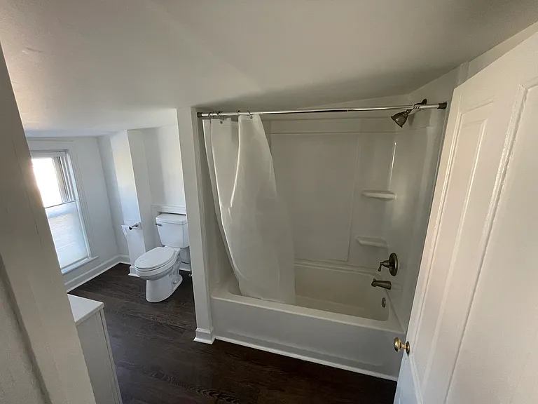 63B Wilson Ave — Photo 14