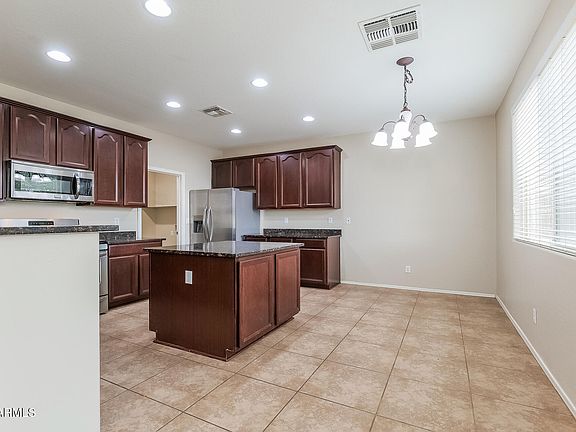 5th image of 19204 N LARIAT Road