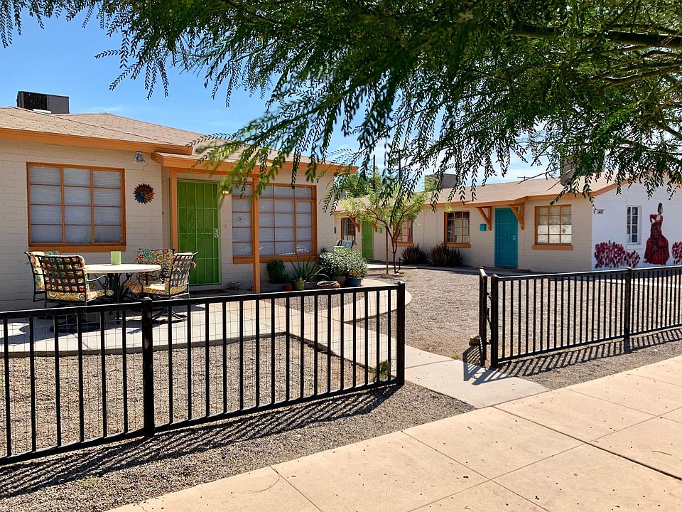 Living room Furniture included as pictured