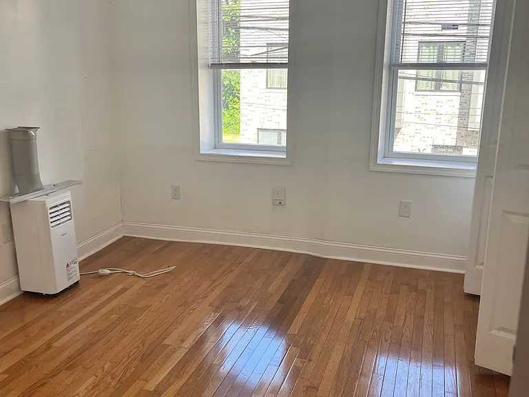 901 Diamond St #2F — Photo 2