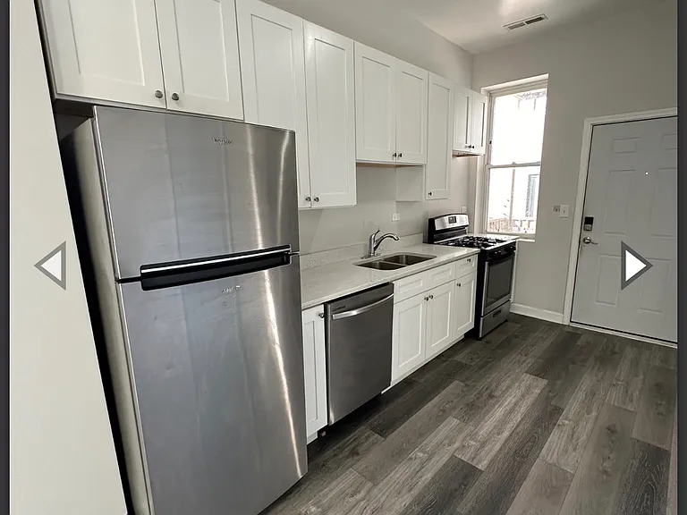 1004 S Oakley Blvd #3R — Photo 2