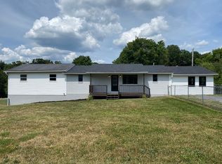 763 Hinton Rd, White Oak, WV 25989