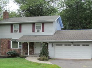 4 Jeanette Ln, Milford, NJ 08848