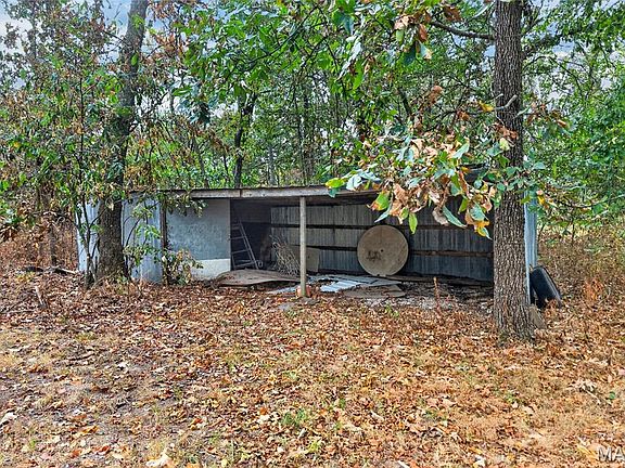 4th image of 17506 Campground Rd