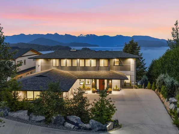 1242 Saint Andrews Rd, Sunshine Coast, BC V0N 1V1