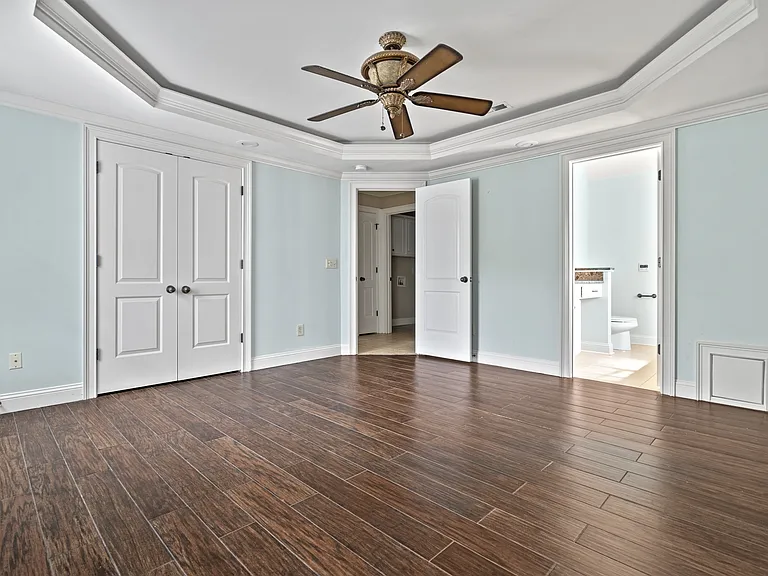 1601 Pickford Ln — Photo 22