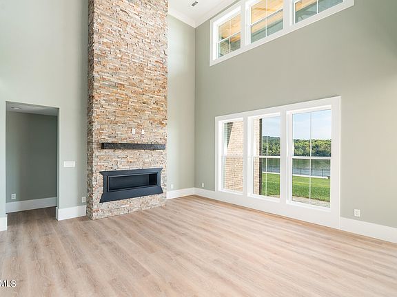 3rd image of 833 Charleston Light Lot 62