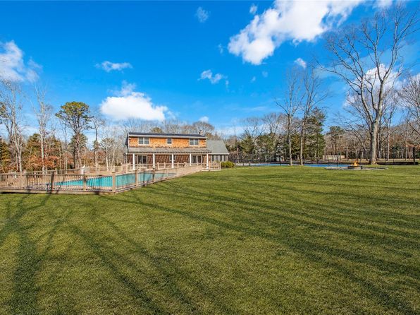 3 Arbutus Road, Quogue, NY 11959