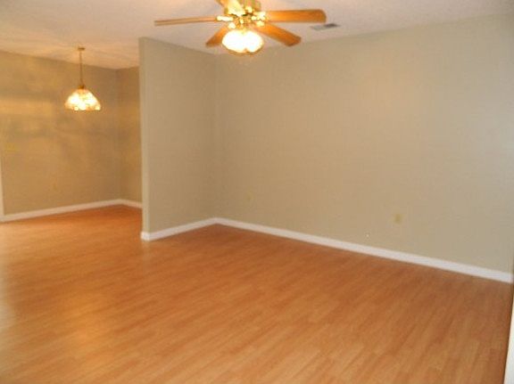3rd image of 702 Milton Ct #702