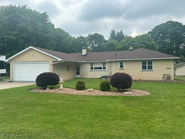 3232 Circle Dr, Cortland, OH 44410