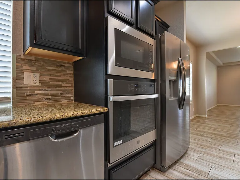221 Jennice Cir — Photo 17