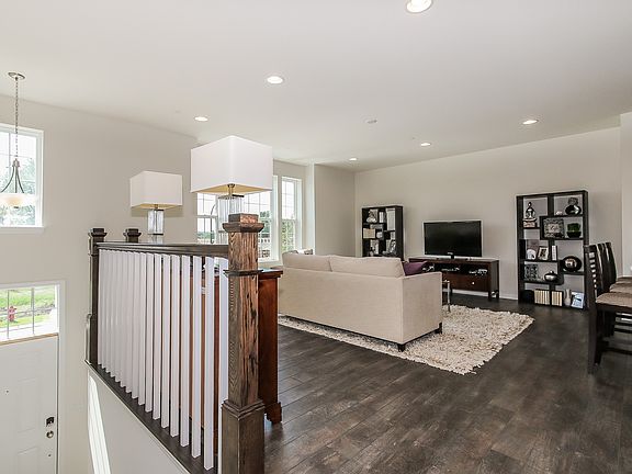 2nd image of 2486 Huntleigh Ln #10.03