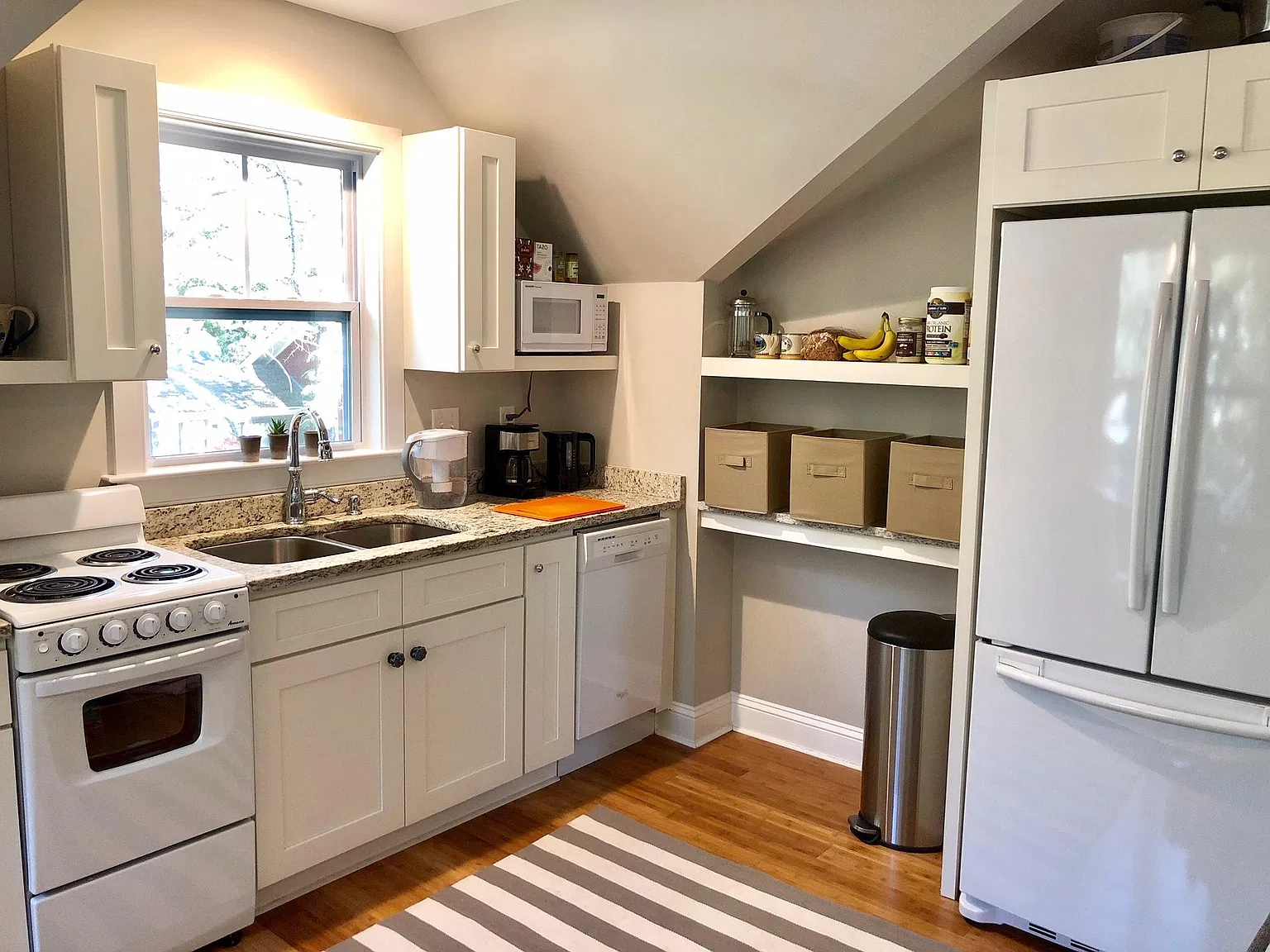 21 Pearl St — Photo 2
