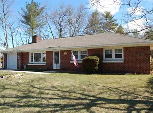 82 Village St, Concord, NH 03303