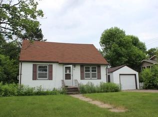 7725 Lakeview Ln NE, Spring Lake Park, MN 55432