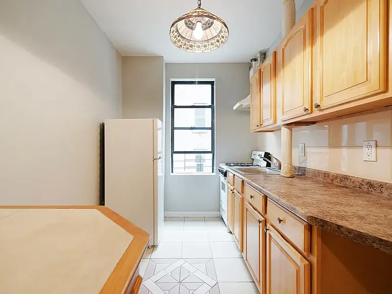 502 W 152nd St #25 — Photo 5