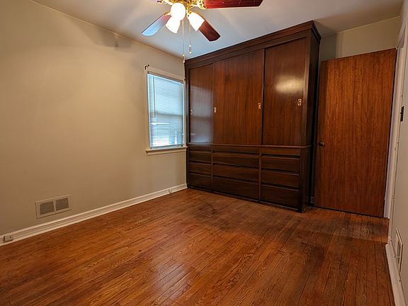 2nd image of 251 Linden Ave