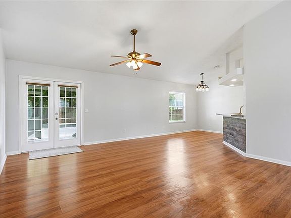 4th image of 25542 SW 22ND PLACE