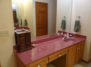 406 Candlewood Dr, Liberty, NC 27298